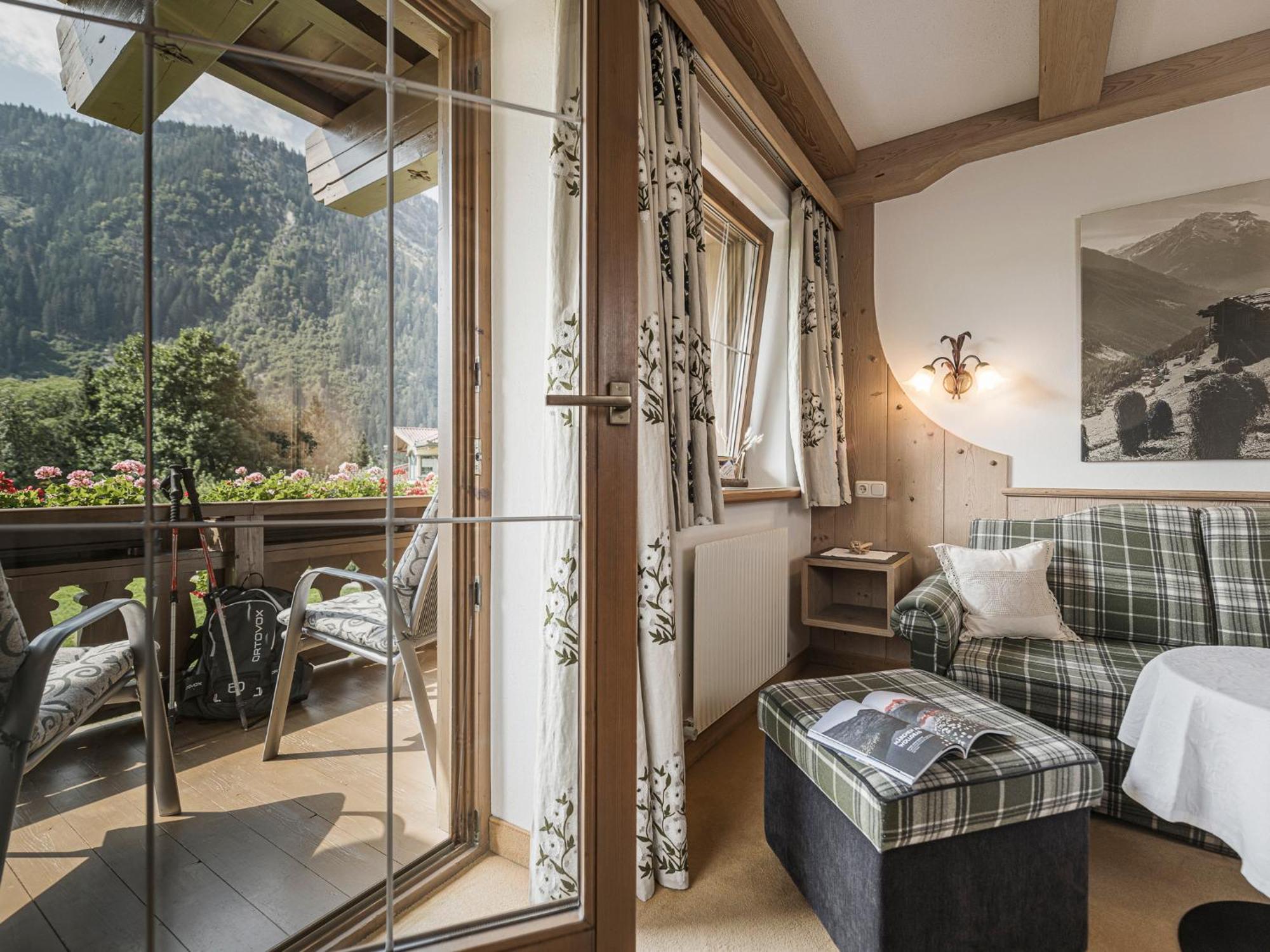 Apparthotel "Landhaus Veronika" Mayrhofen Exteriér fotografie