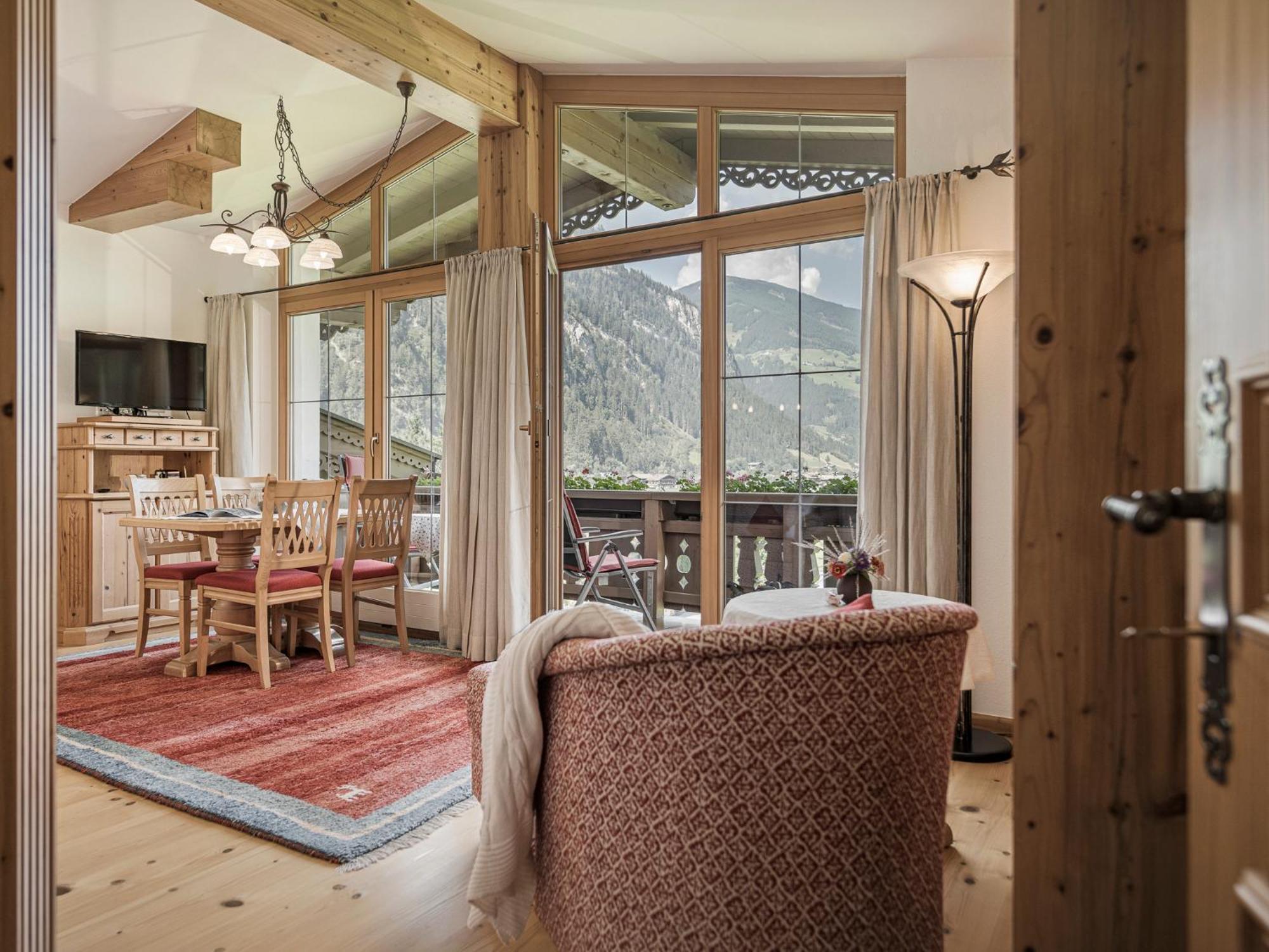 Apparthotel "Landhaus Veronika" Mayrhofen Exteriér fotografie