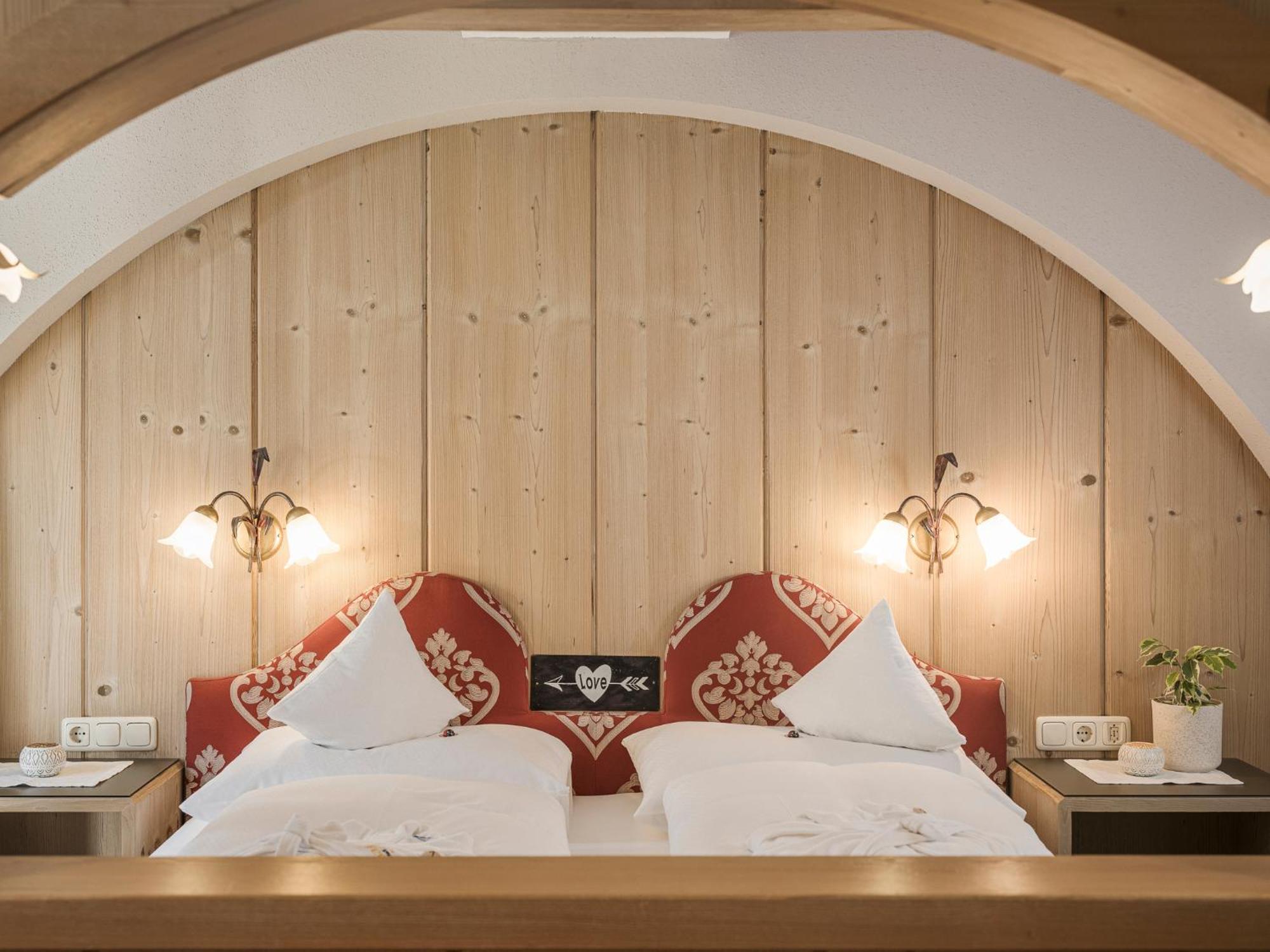 Apparthotel "Landhaus Veronika" Mayrhofen Exteriér fotografie