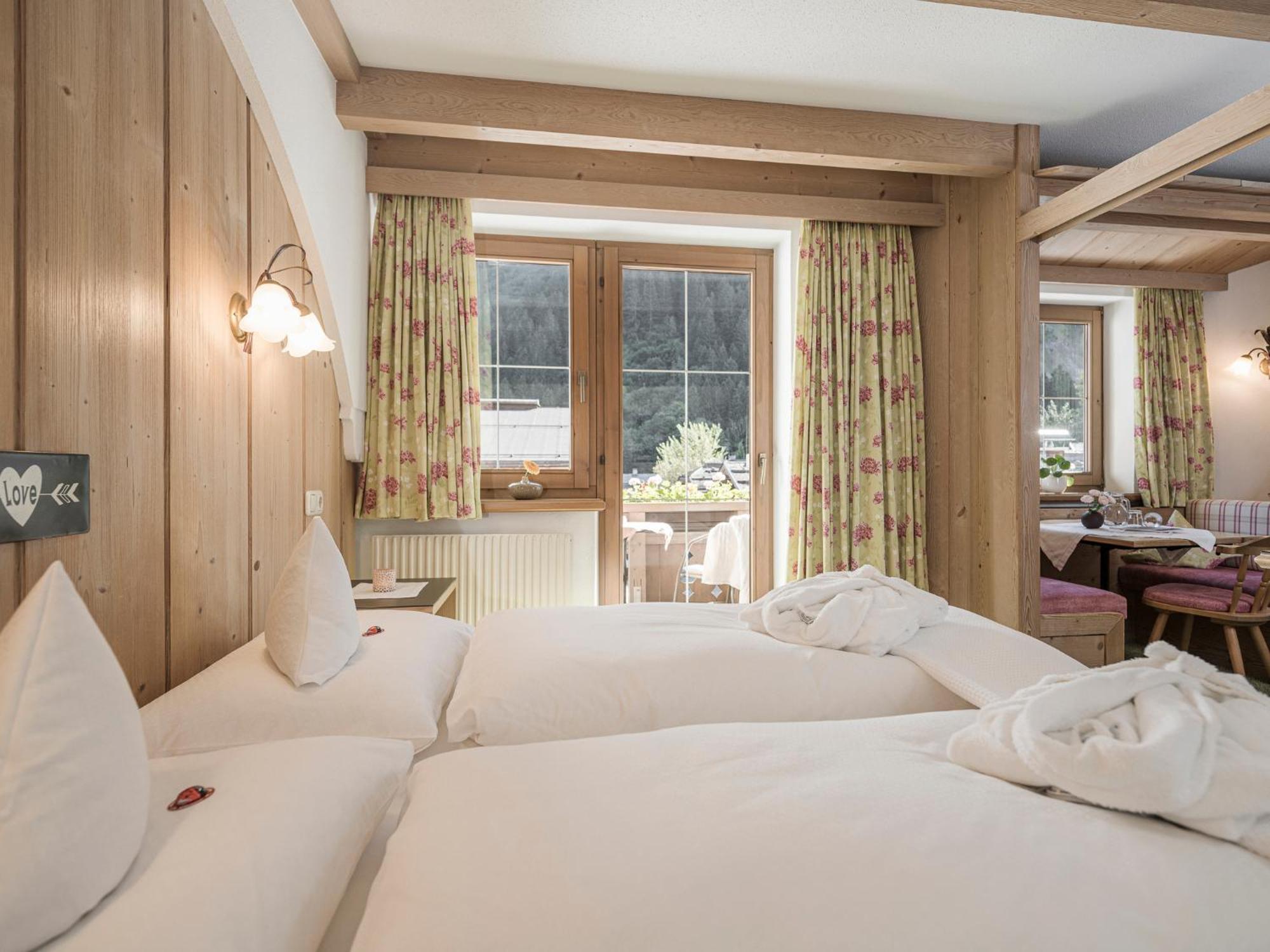 Apparthotel "Landhaus Veronika" Mayrhofen Exteriér fotografie