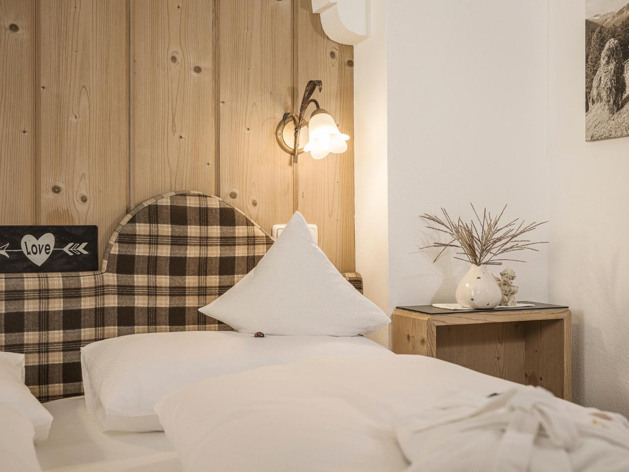 Apparthotel "Landhaus Veronika" Mayrhofen Exteriér fotografie